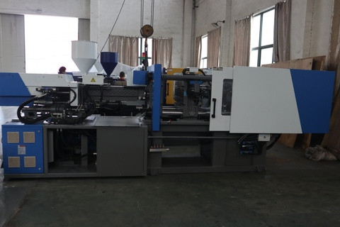 K110 HIGH quality low cost reliable injection molding machine new